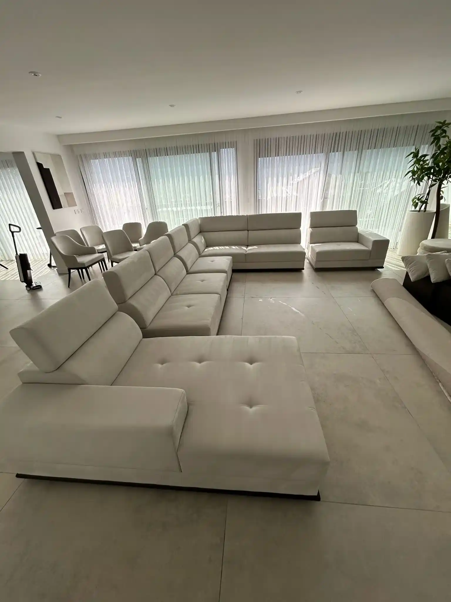 Nettoyage de canapé, matelas et mobilier textile en Savoie